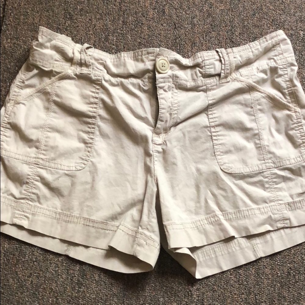 khaki shorts